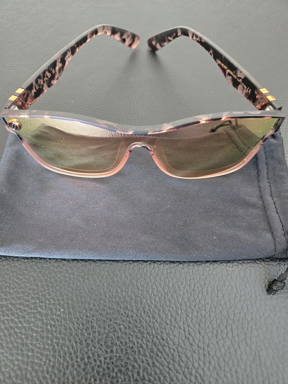 Women's Pink Shield Sunglasses with Tortoiseshell Temples — Fashion Accessory